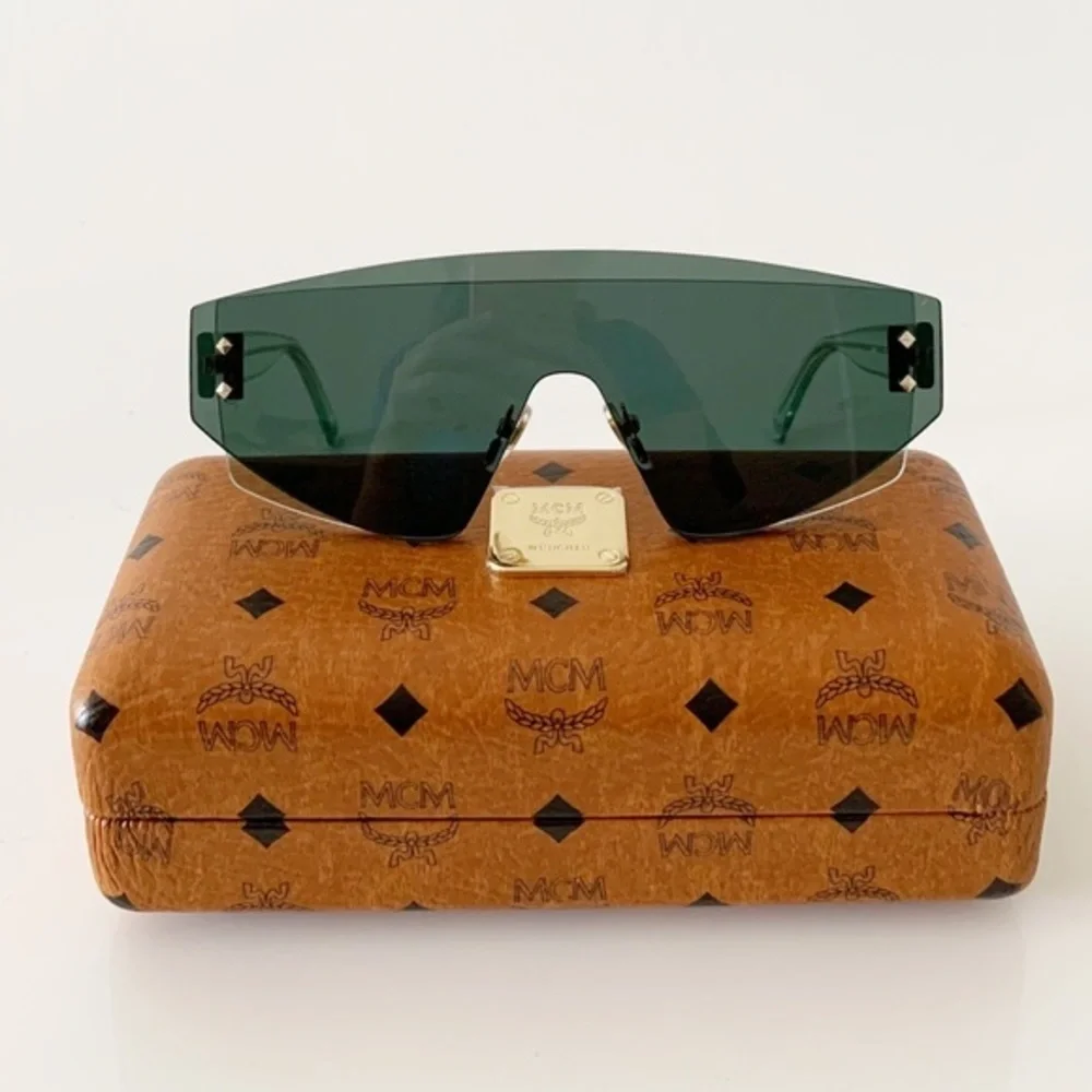 MCM Sunglasses, New in Case, Dust Cloth Green Lenses AWESOME Unisex - Picture 6 of 14